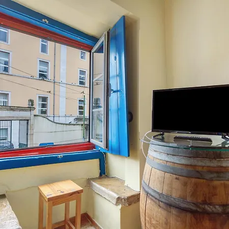 Apartment Way To Castle - Alfama *